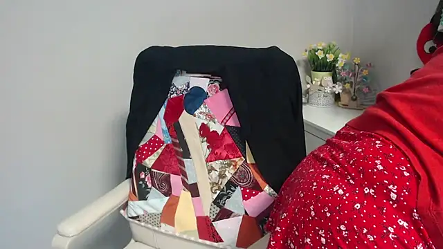 Snapshot of Adelewildx chatting on 02.05.25 Adelewildx online show from 02.05.25