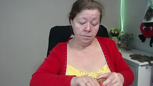 Snapshot of Adelewildx chatting on 02.25.25 Adelewildx online show from 02.25.25