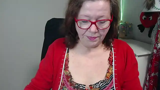 Snapshot of Adelewildx chatting on 02.26.25 Adelewildx online show from 02.26.25