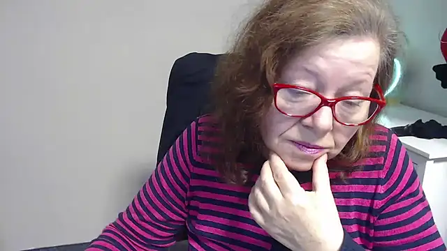 Snapshot of Adelewildx chatting on 03.03.25 Adelewildx online show from 03.03.25