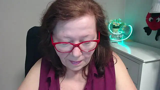 Snapshot of Adelewildx chatting on 03.10.25 Adelewildx online show from 03.10.25