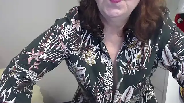 Snapshot of Adelewildx chatting on 03.20.25 Adelewildx online show from 03.20.25