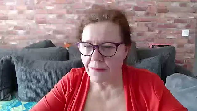 Snapshot of Adelewildx chatting on 03.22.25 Adelewildx online show from 03.22.25