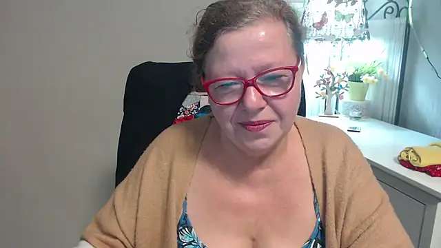 Snapshot of Adelewildx chatting on 09.22.25 Adelewildx online show from 09.22.25