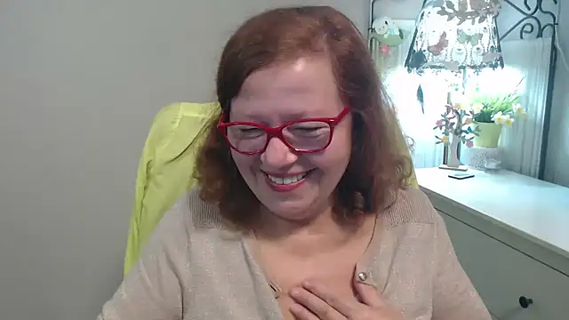 Snapshot of Adelewildx chatting on 10.08.25 Adelewildx online show from 10.08.25