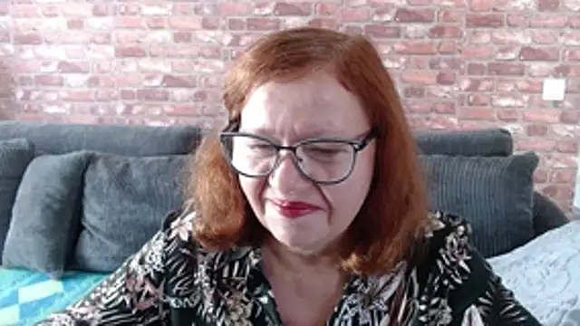 Snapshot of Adelewildx chatting on 10.10.25 Adelewildx online show from 10.10.25