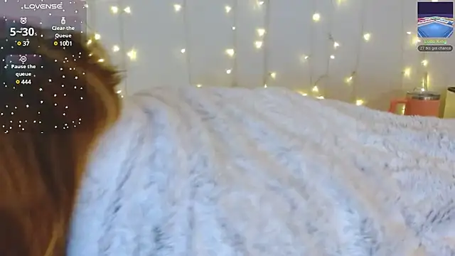 Snapshot of Cateycakes chatting on 01.30.25 Cateycakes online show from 01.30.25