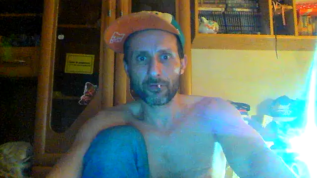 Snapshot of FireFox_Feel chatting on 03.22.25 FireFox Feel online show from 03.22.25