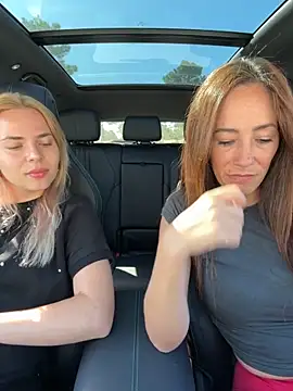 SweeetAlegra online show from 09.22.25