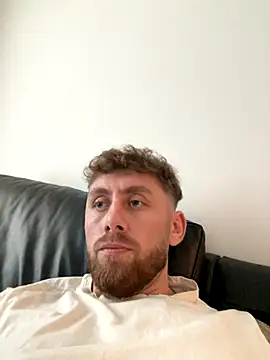 Snapshot of Cata9407 chatting on 12.02.25 Cata9407 online show from 12.02.25