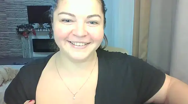 Snapshot of cute__cherry chatting on 01.18.25 cute  cherry online show from 01.18.25