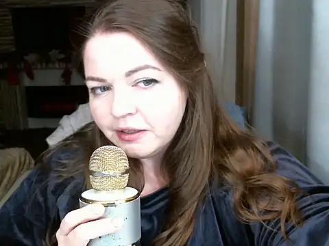Snapshot of cute__cherry chatting on 02.20.25 cute  cherry online show from 02.20.25