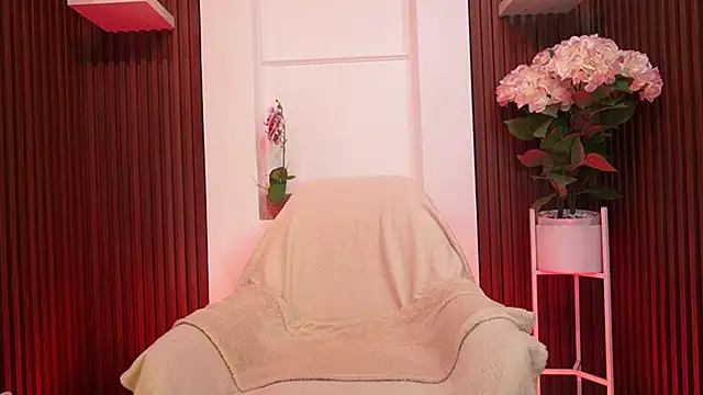 MaddyWattson online show from 10.25.25