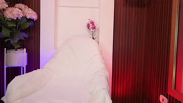 MaddyWattson online show from 11.20.25