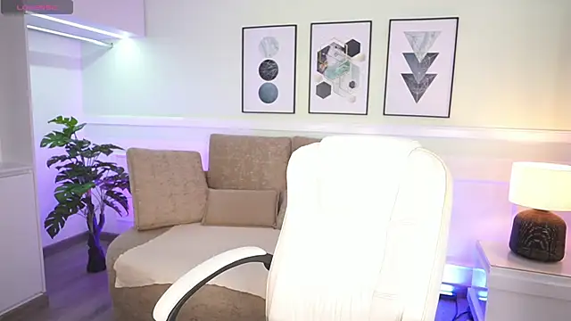 MaddyWattson online show from 12.02.25