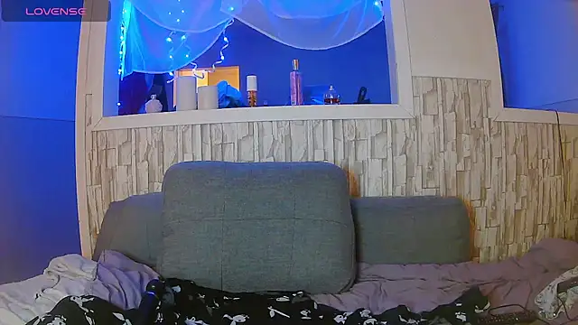 Snapshot of Mila_Ferrara chatting on 01.10.25 Mila Ferrara online show from 01.10.25