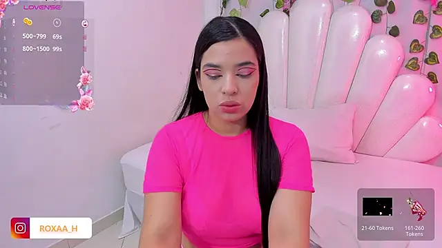 Snapshot of Roxahank chatting on 12.31.24 Roxahank online show from 12.31.24