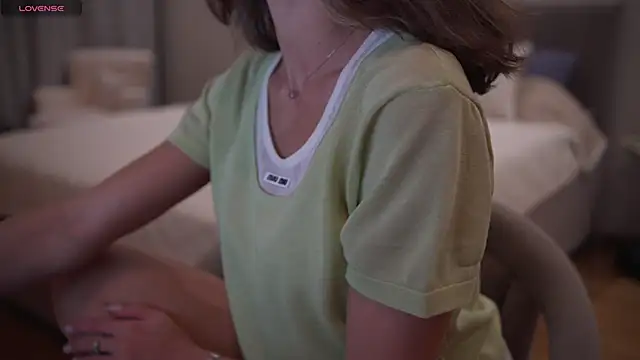 Snapshot of Danielle_Thomas chatting on 09.22.25 Danielle Thomas online show from 09.22.25