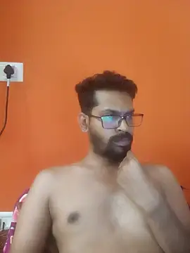 Snapshot of arhan3043 chatting on 10.13.25 arhan3043 online show from 10.13.25