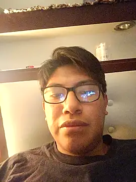 Snapshot of Francotirador21 chatting on 10.25.25 Francotirador21 online show from 10.25.25