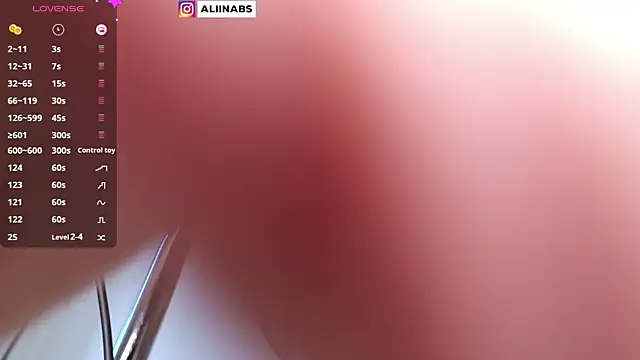 Snapshot of aliiiiiina chatting on 02.21.25 aliiiiiina online show from 02.21.25