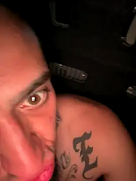 Snapshot of Exclusivenutxxx chatting on 11.02.25 Exclusivenutxxx online show from 11.02.25