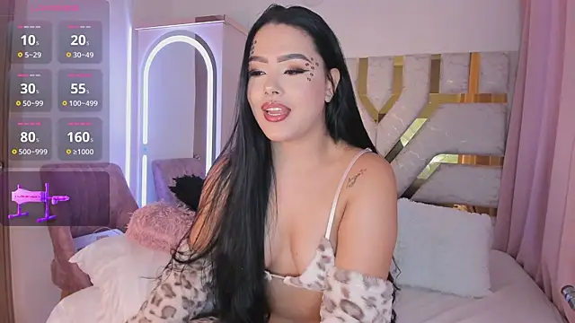 sophy champagne online show from 10.27.25