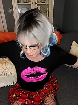 Snapshot of juniperberi29 chatting on 10.24.25 juniperberi29 online show from 10.24.25