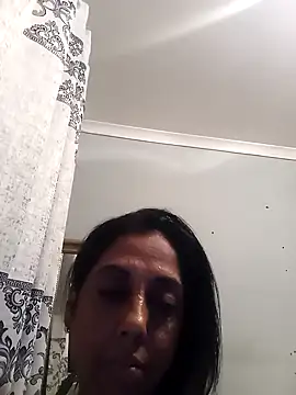 Snapshot of Mahi4luv chatting on 09.11.25 Mahi4luv online show from 09.11.25