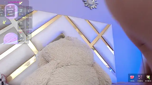 BeckyAnders online show from 09.30.25