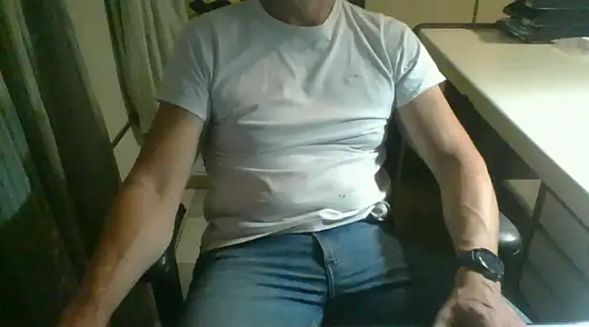 Snapshot of mariohurt101 chatting on 01.23.25 mariohurt101 online show from 01.23.25