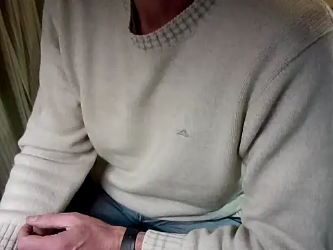 Snapshot of mariohurt101 chatting on 09.29.25 mariohurt101 online show from 09.29.25