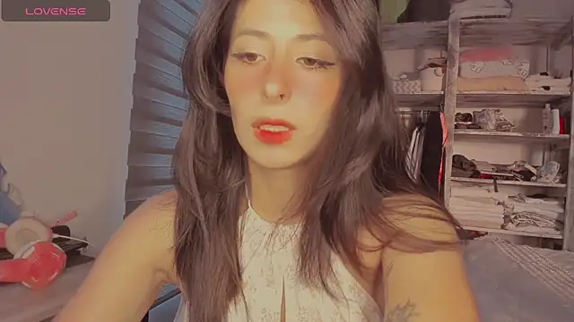 Snapshot of VYONED chatting on 11.12.25 VYONED online show from 11.12.25