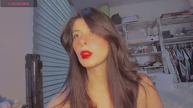 Snapshot of VYONED chatting on 11.13.25 VYONED online show from 11.13.25