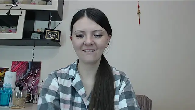 Snapshot of SugarTati chatting on 03.06.25 SugarTati online show from 03.06.25