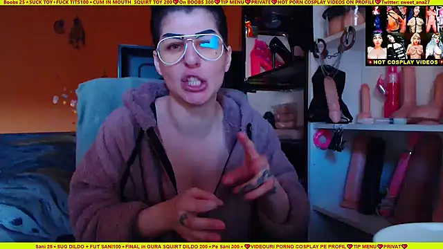 Snapshot of cuminmenowbbyx chatting on 01.05.25 cuminmenowbbyx online show from 01.05.25