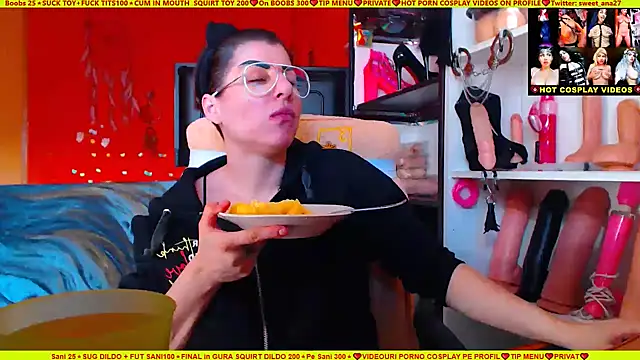 Snapshot of cuminmenowbbyx chatting on 02.22.25 cuminmenowbbyx online show from 02.22.25