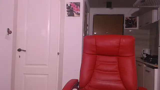 Snapshot of simyhvn chatting on 10.16.25 simyhvn online show from 10.16.25