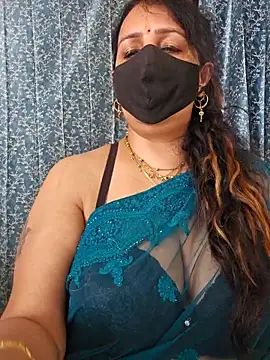 cute-tanvi online show from 03.17.25