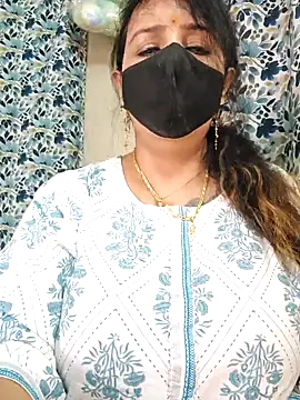 cute-tanvi online show from 09.15.25