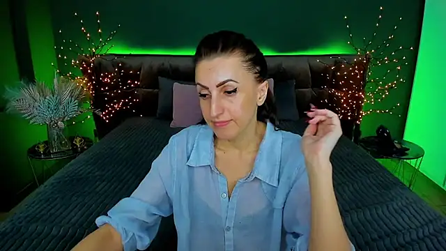 Rebecca Diamond online show from 01.30.25