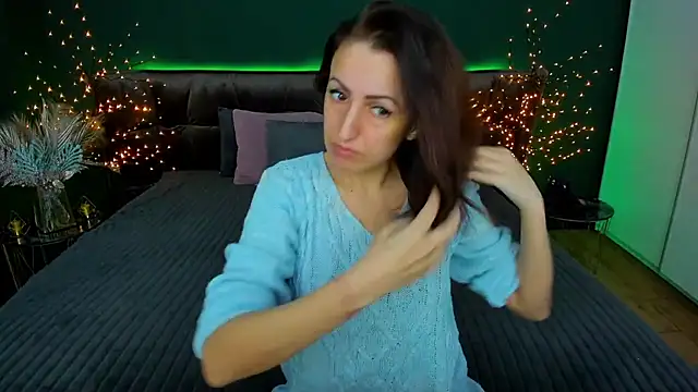 Rebecca Diamond online show from 02.02.25