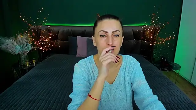 Rebecca Diamond online show from 02.19.25