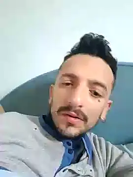 Snapshot of Lore93s chatting on 12.27.24 Lore93s online show from 12.27.24