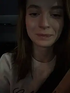 Snapshot of -AngelAri- chatting on 03.20.25 -AngelAri- online show from 03.20.25