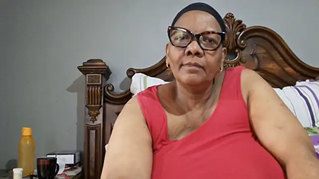 SEXYBOOBSNASS online show from 10.28.25