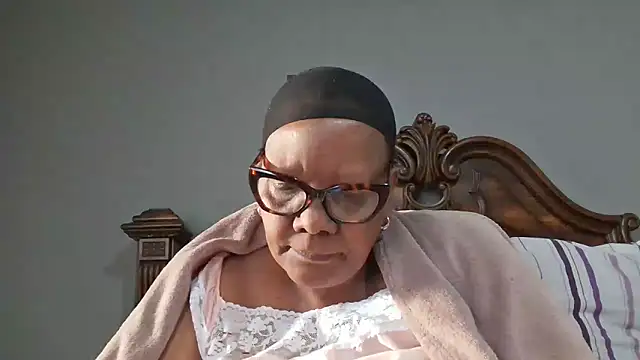 SEXYBOOBSNASS online show from 11.23.25