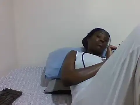 sweetelle09 online show from 02.16.25