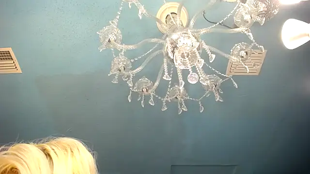 ADRIANNA FOX online show from 02.20.25