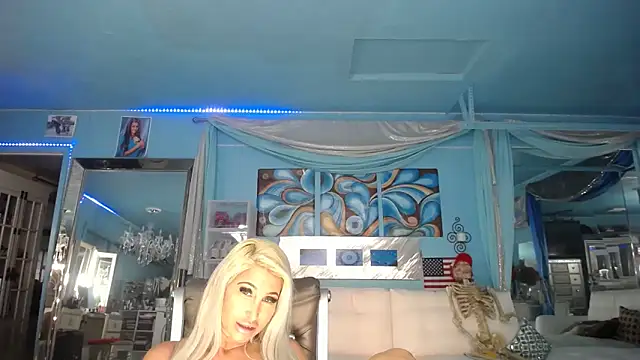 ADRIANNA FOX online show from 02.22.25